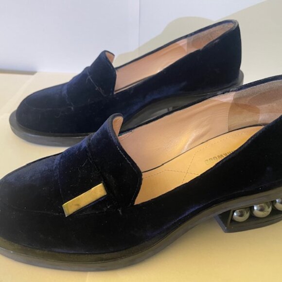 Nicholas Kirkwood Casati Pearl Blue Velvet Loafers, size 37 (7) - Picture 4 of 7